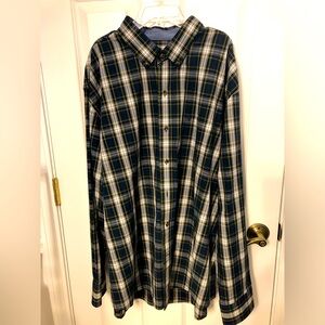 IZOD men’s XXL plaid navy/green/white long sleeve button down shirt. Casual